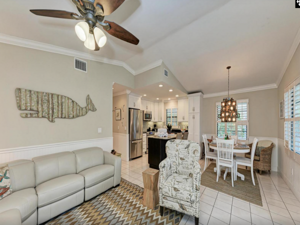Holmes Beach Vacation Rental with Heated Pool & Spa – Steps to Gulf